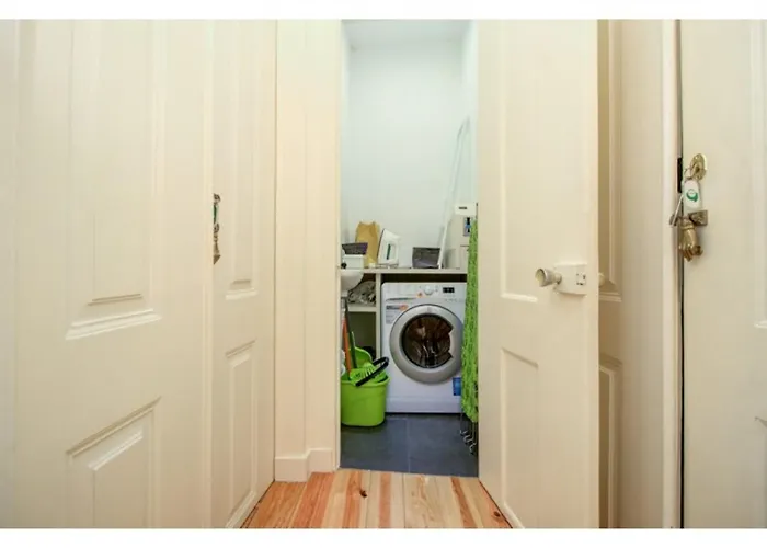 Apartment Houze Near Lx Factory And The River Lissabon
